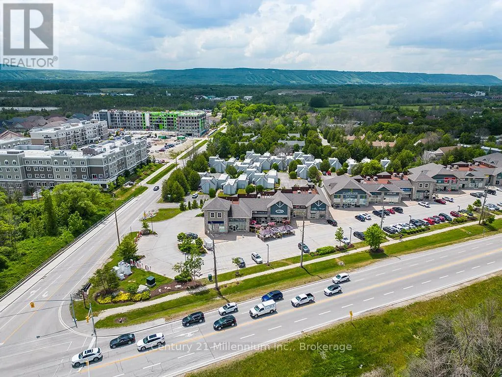 403 & 404 - 10 KEITH AVENUE, #403 & 404