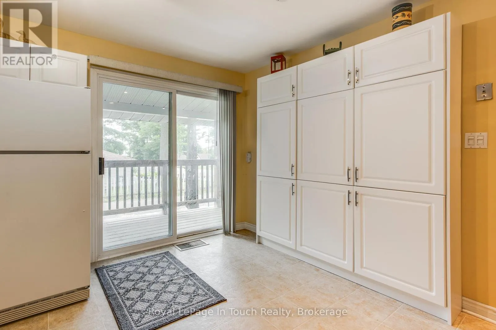 349 BALM BEACH ROAD W