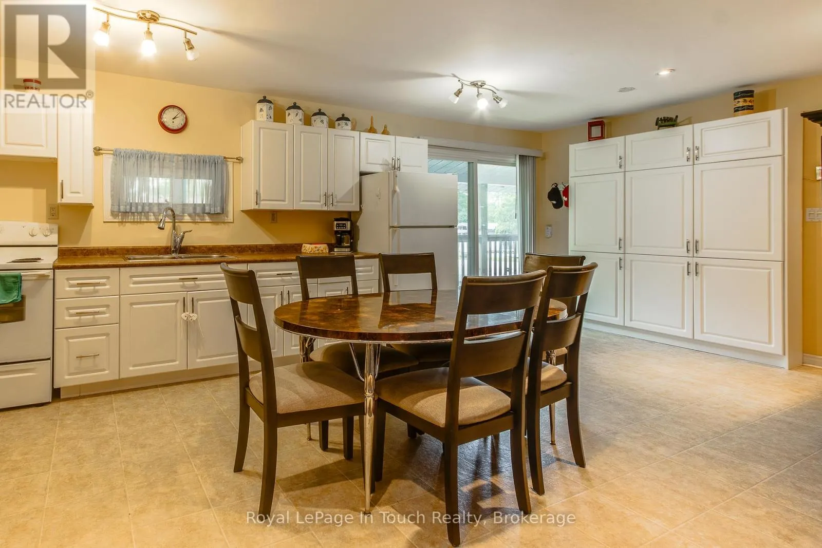 349 BALM BEACH ROAD W