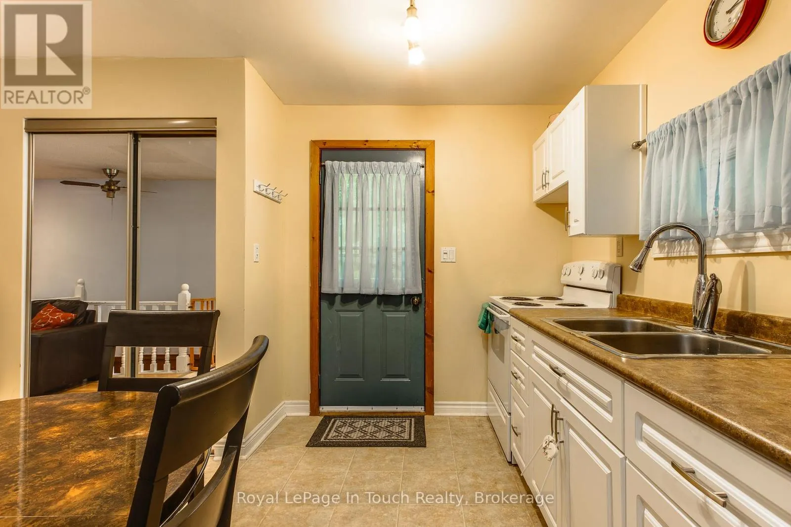 349 BALM BEACH ROAD W