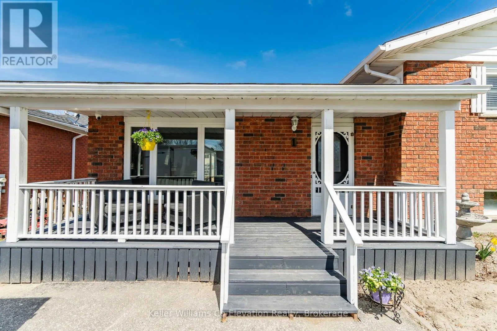 1 BONAVENTURE PLACE