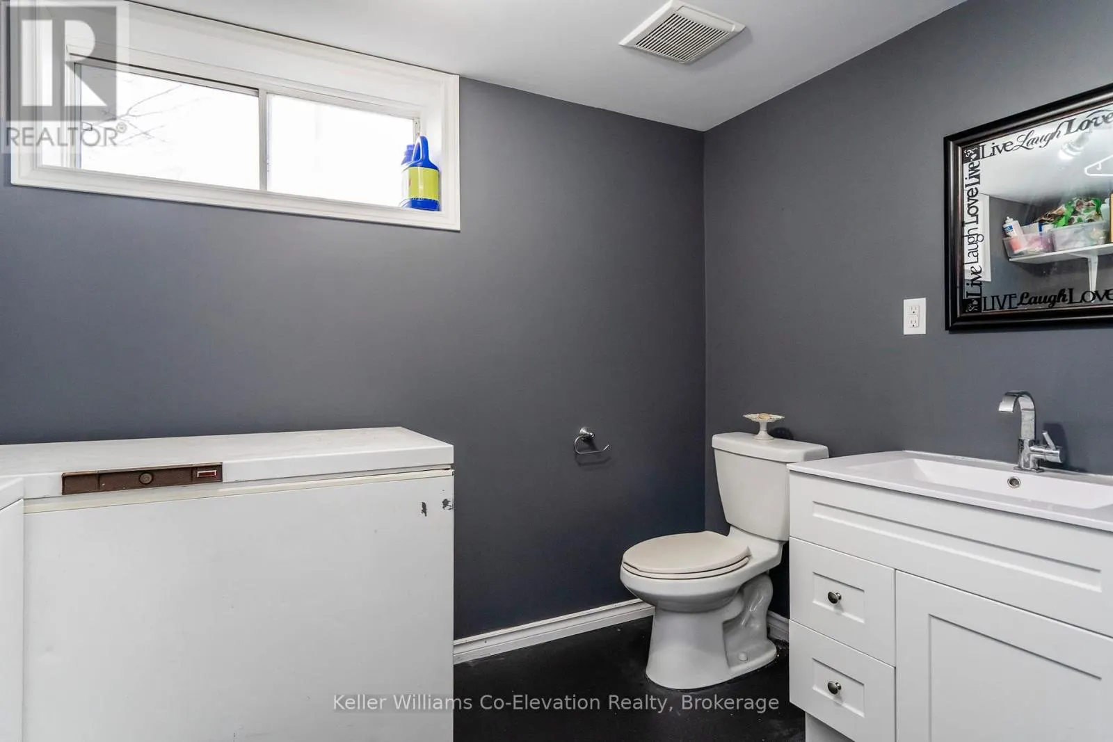 1 BONAVENTURE PLACE