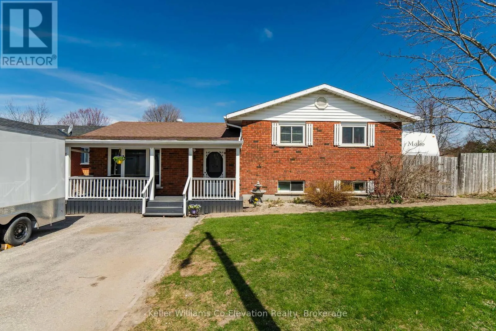 1 BONAVENTURE PLACE