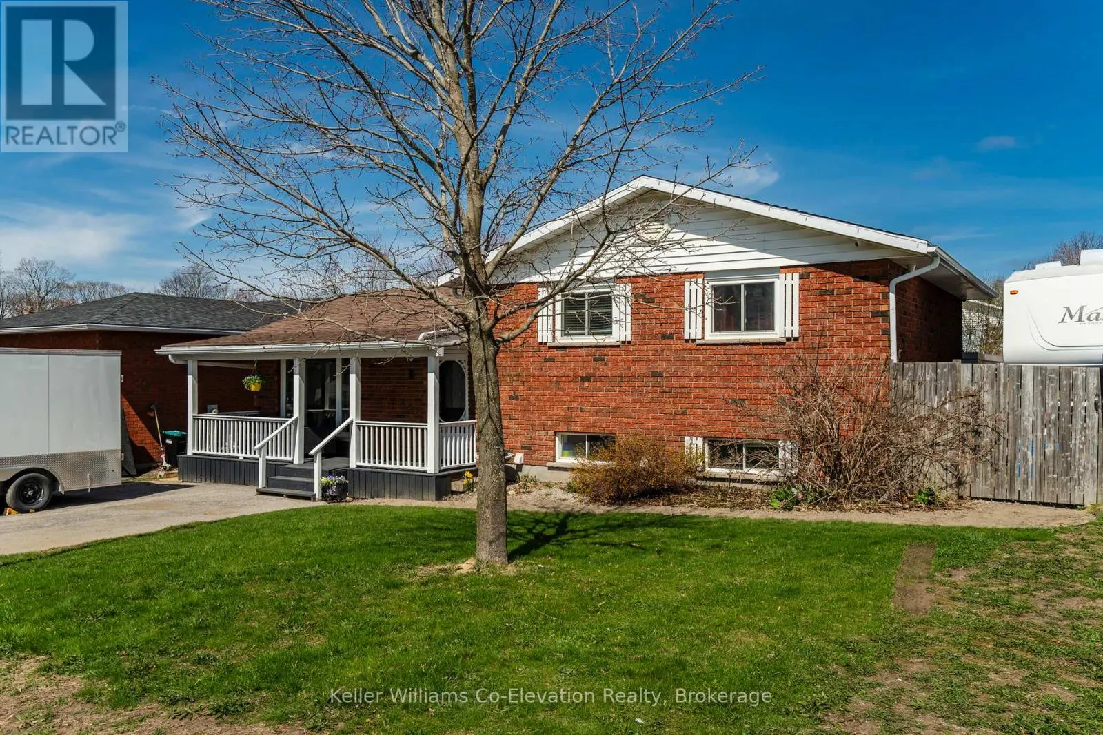 1 BONAVENTURE PLACE