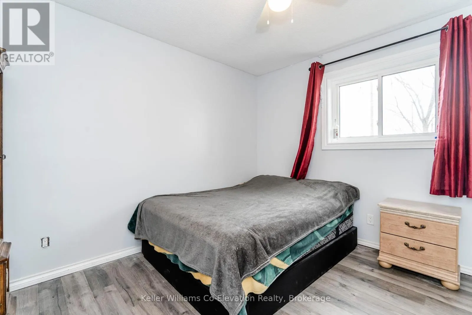 1 BONAVENTURE PLACE