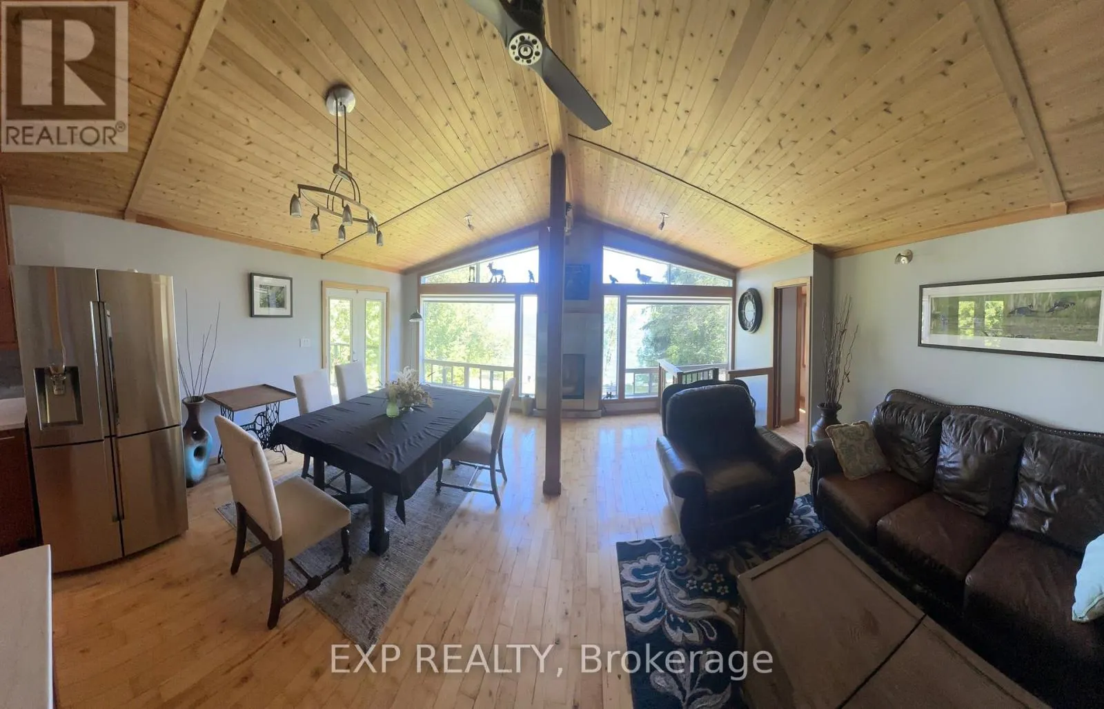 2295 LAKESHORE ROAD E