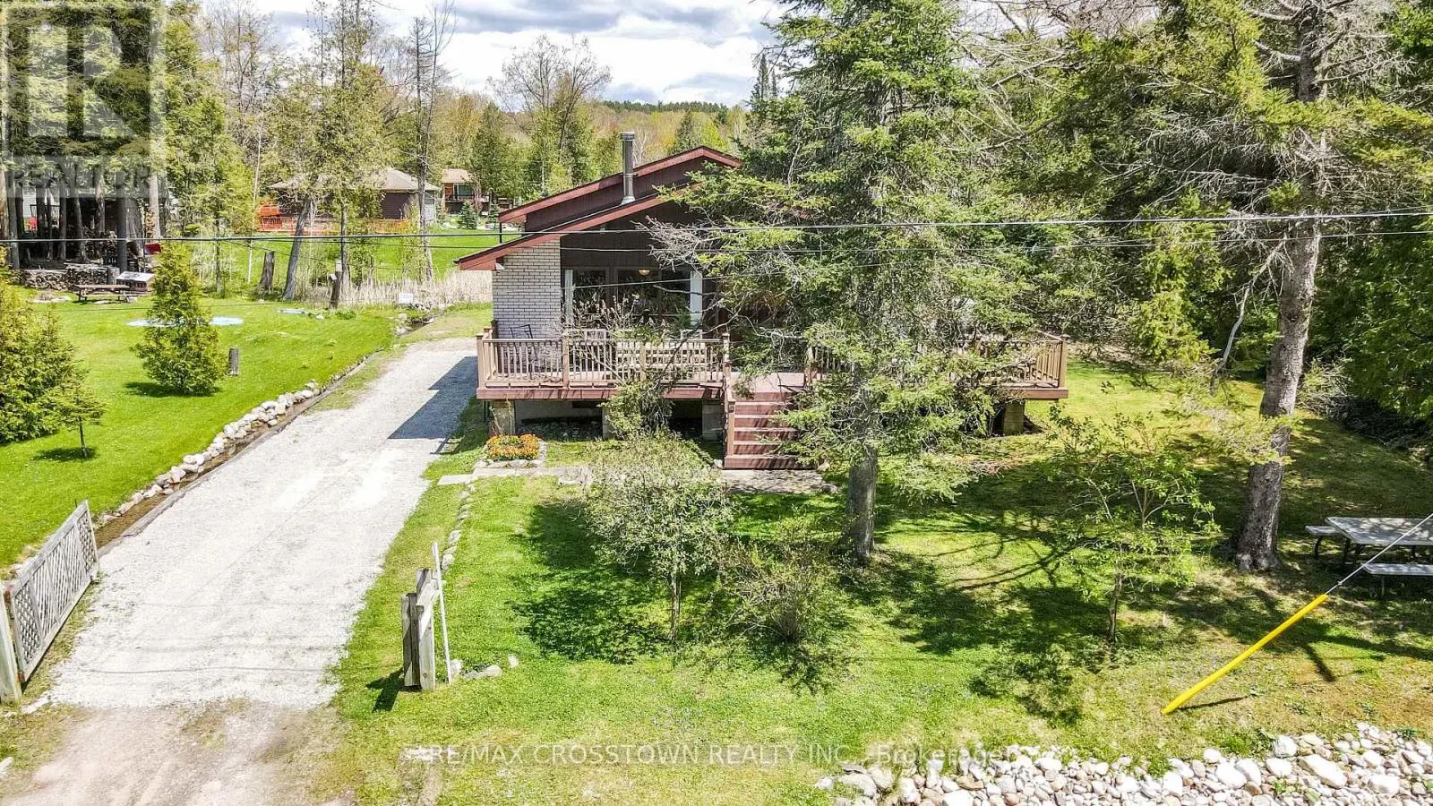 69 LESPERANCE ROAD
