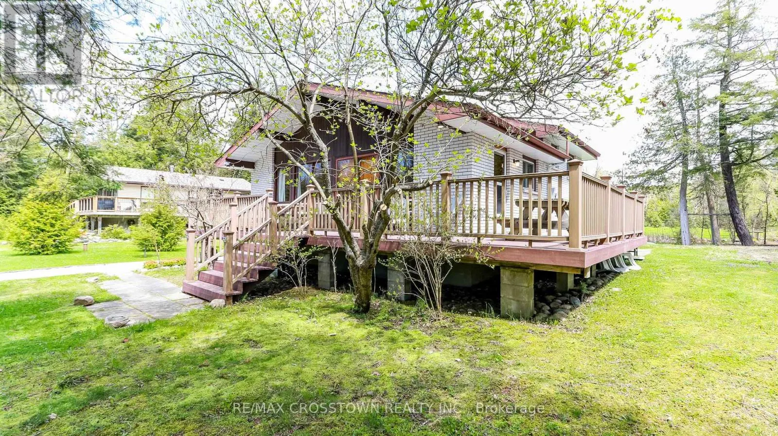 69 LESPERANCE ROAD
