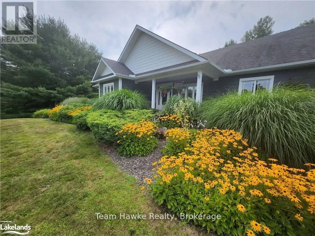 90 WINDERMERE CIRCLE
