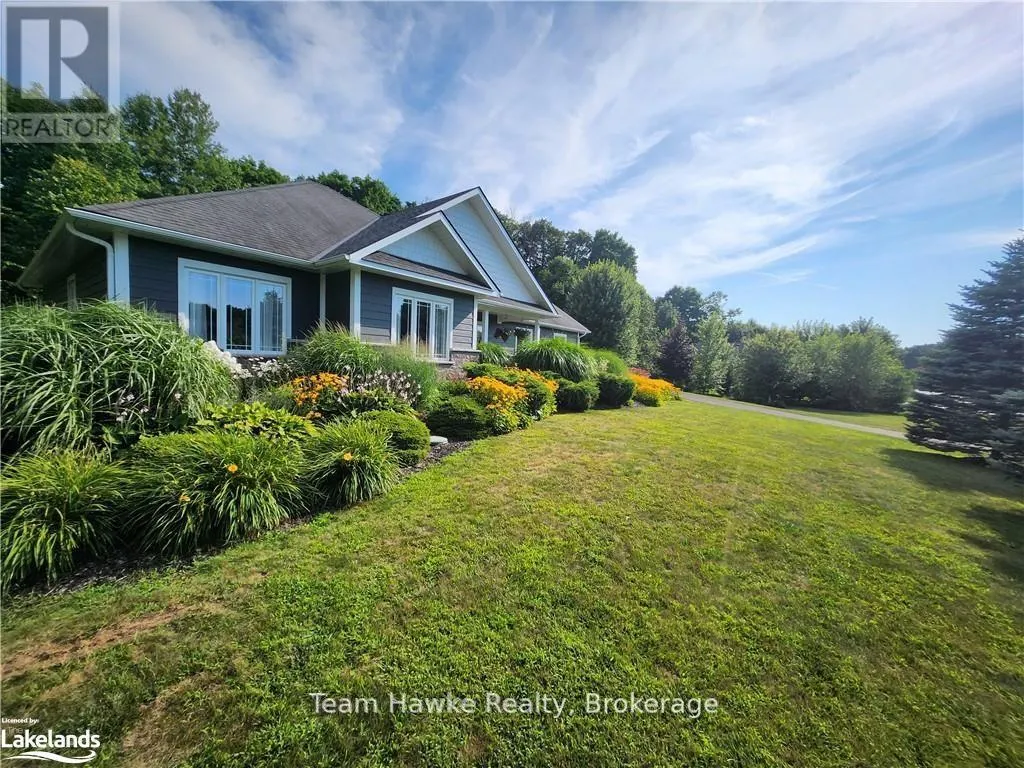 90 WINDERMERE CIRCLE