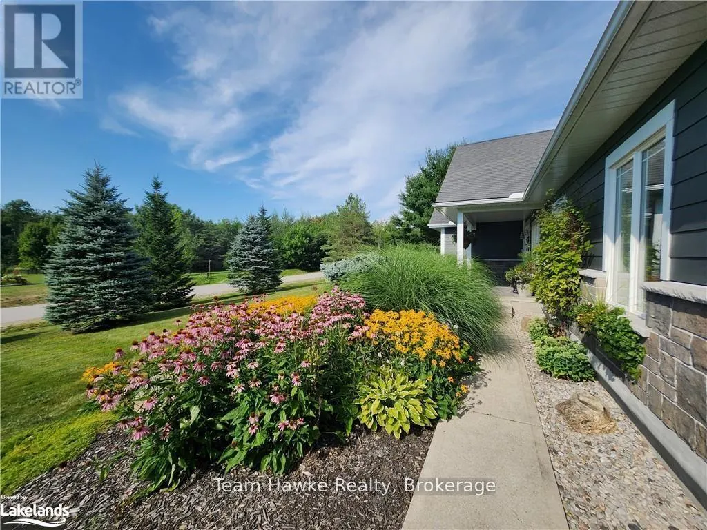 90 WINDERMERE CIRCLE