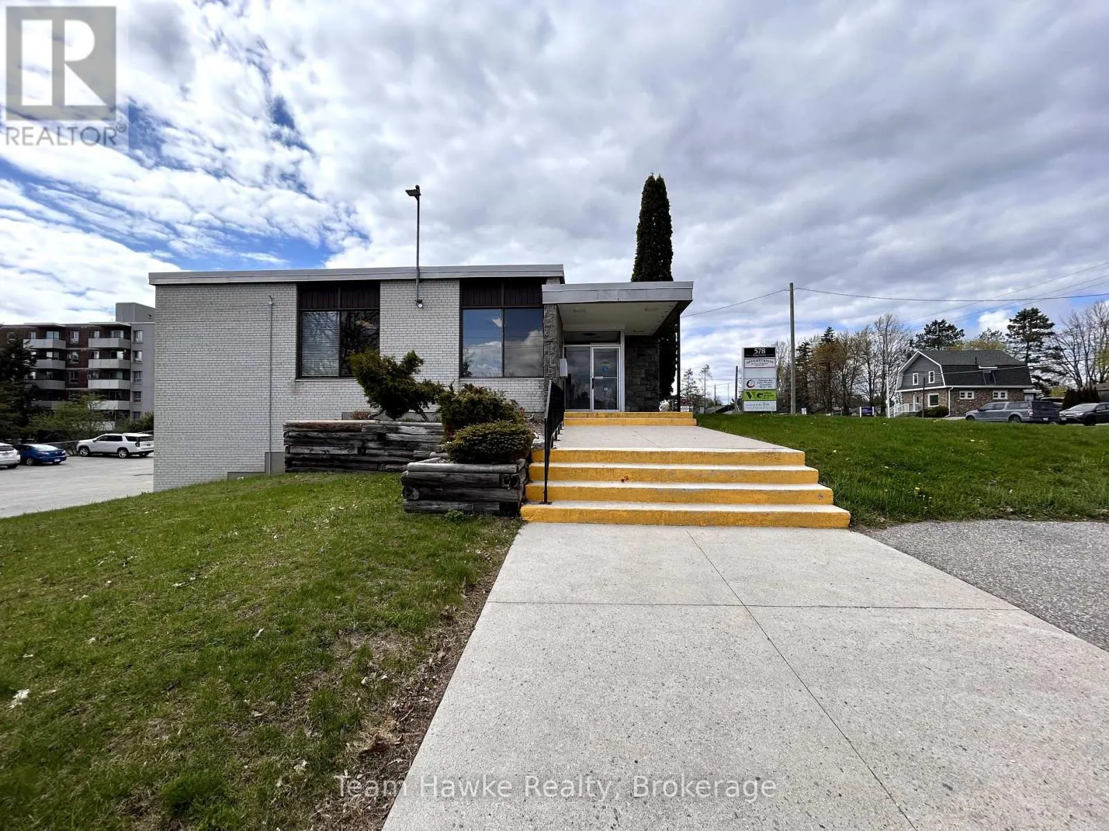 578 KING STREET