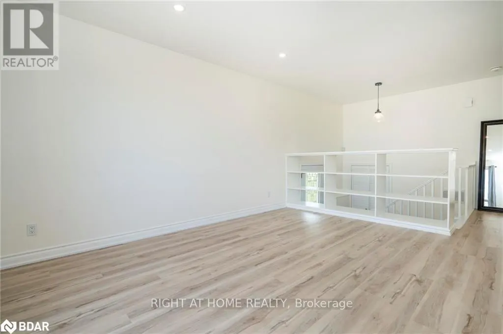 572 SPRUCE STREET