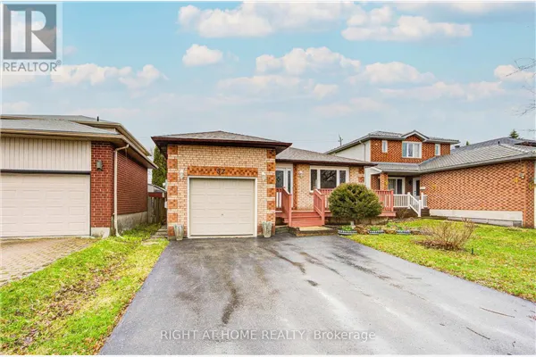 52 ROSENFELD DRIVE, Barrie (Grove East)