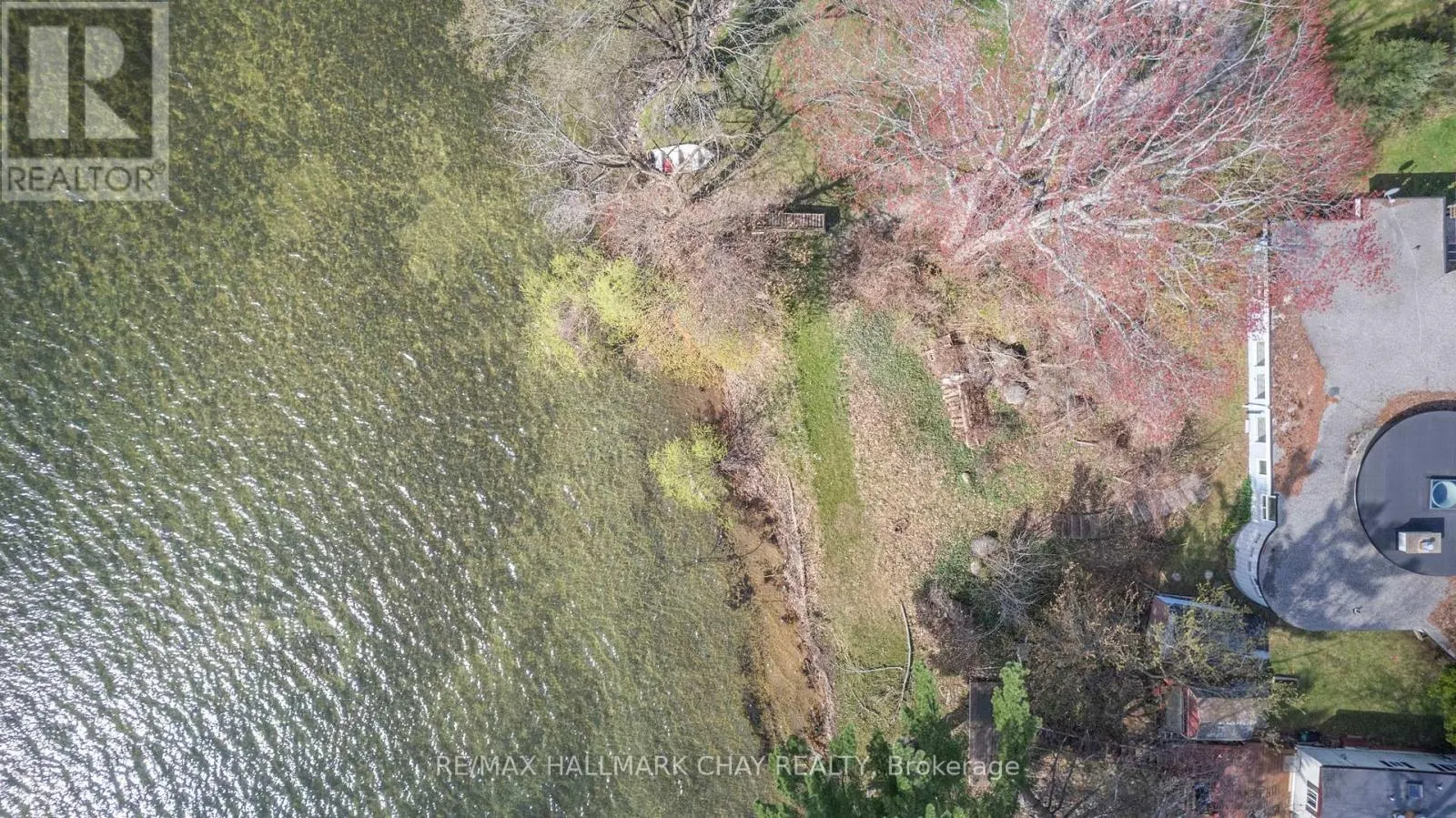 4 LAKESHORE ROAD