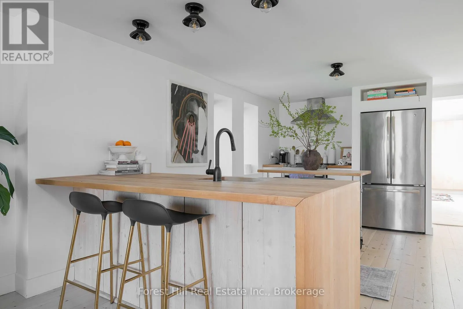 7599 36/37 NOTTAWASAGA SIDE ROAD E