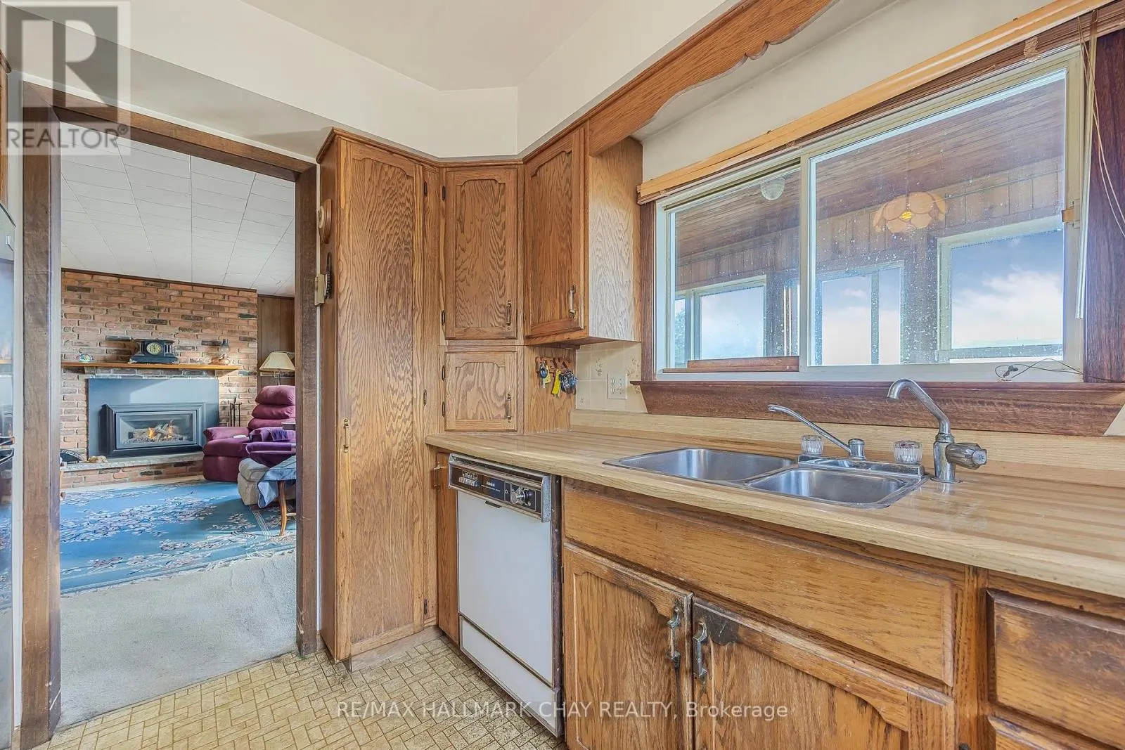 769 WOODLAND DRIVE