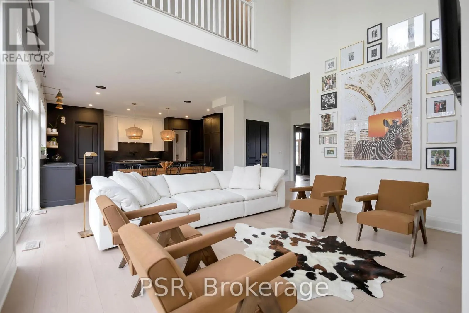 72 GEORGIAN GRANDE DRIVE