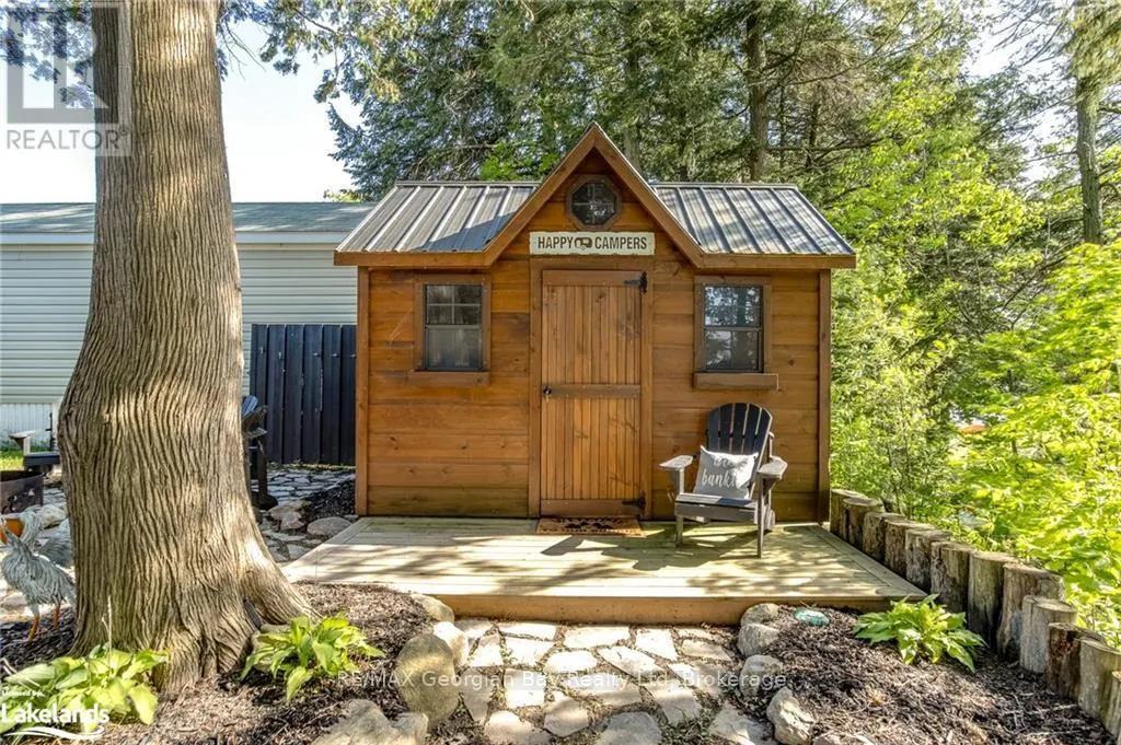 46 LAKESHORE ROAD