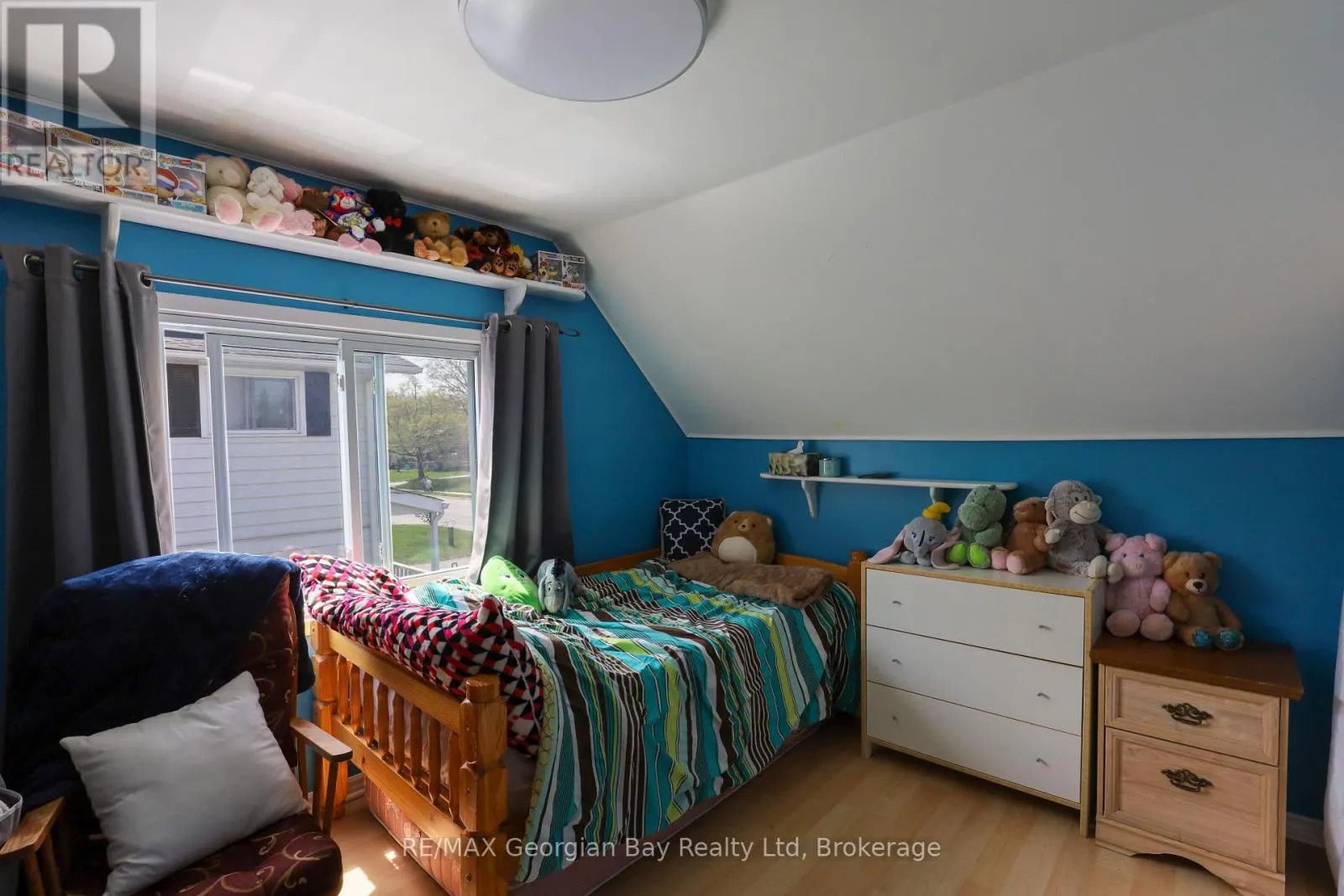 163 EIGHTH STREET