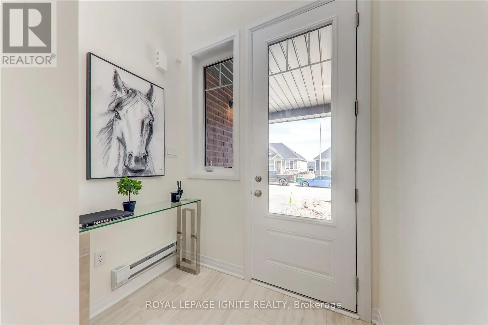 544 HUDSON CRESCENT