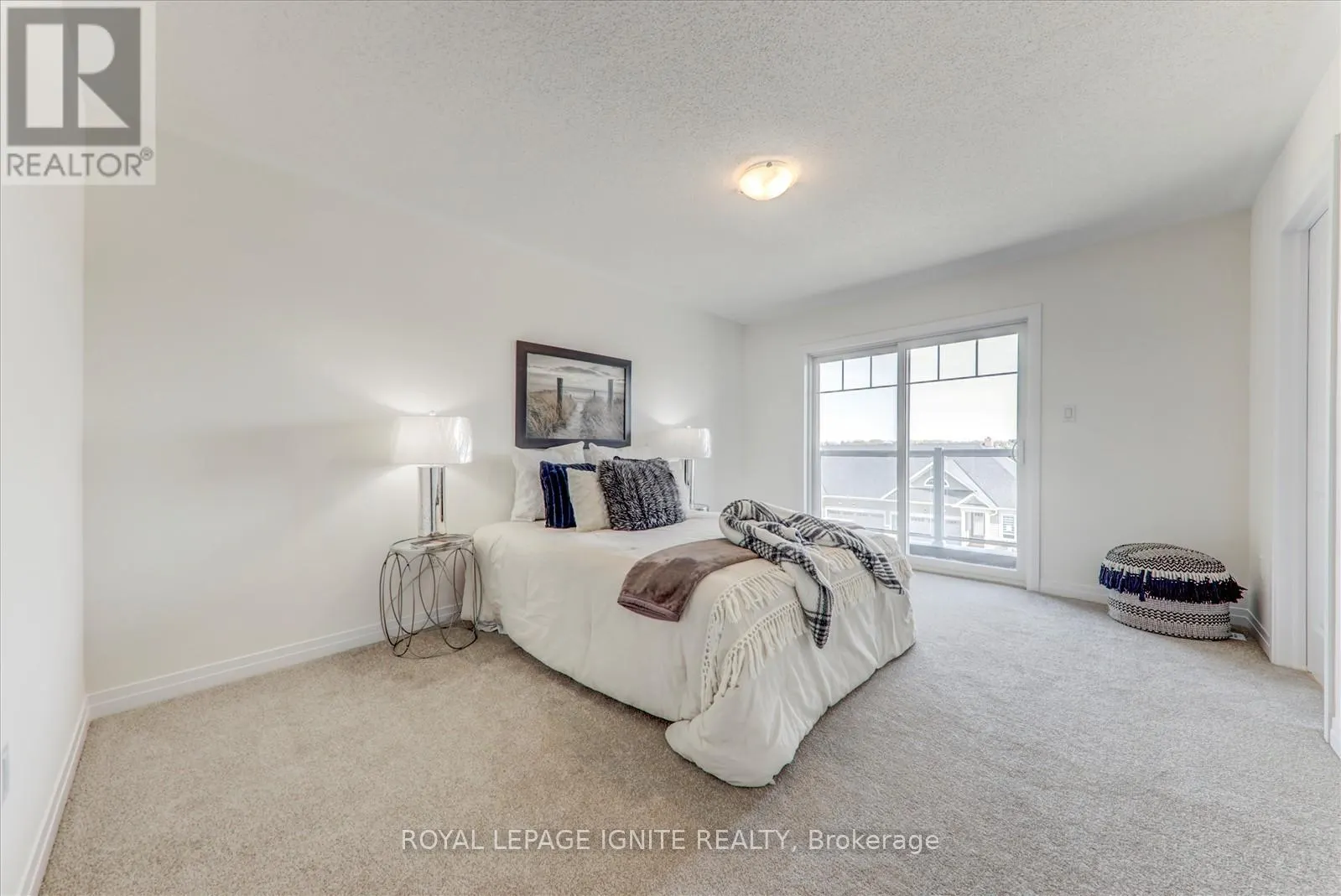 544 HUDSON CRESCENT