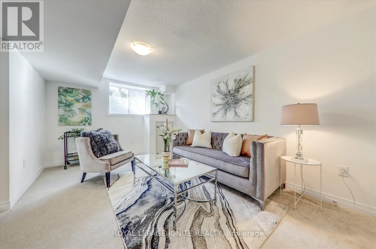 544 HUDSON CRESCENT
