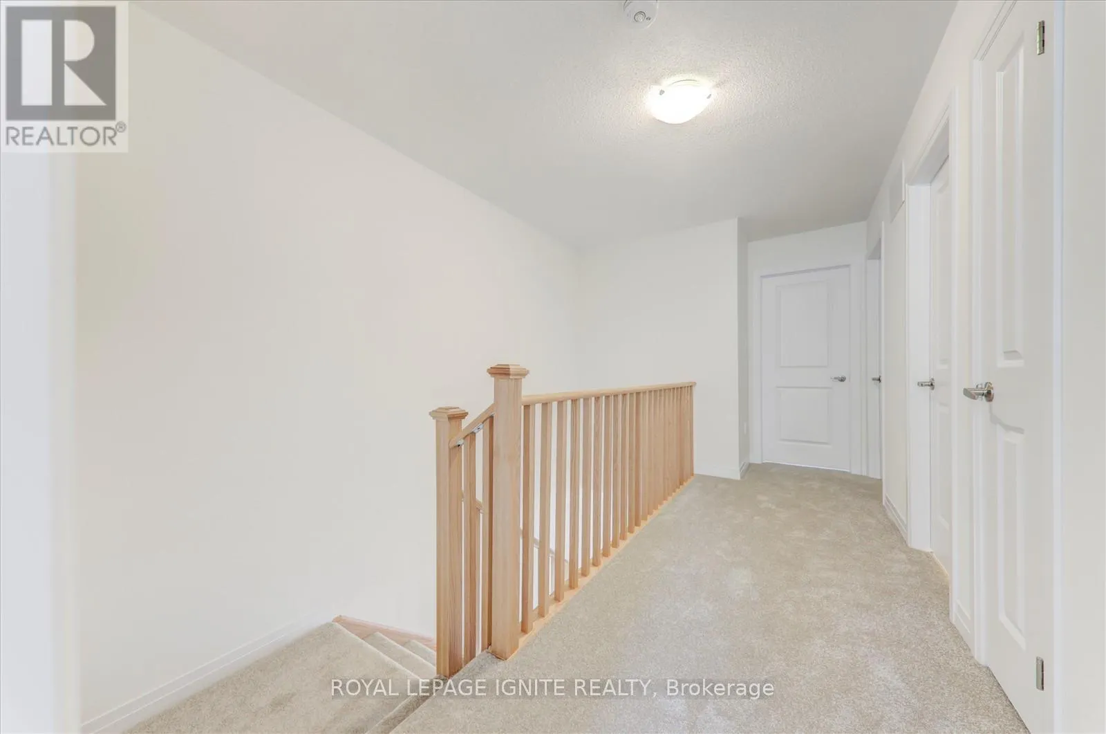 544 HUDSON CRESCENT