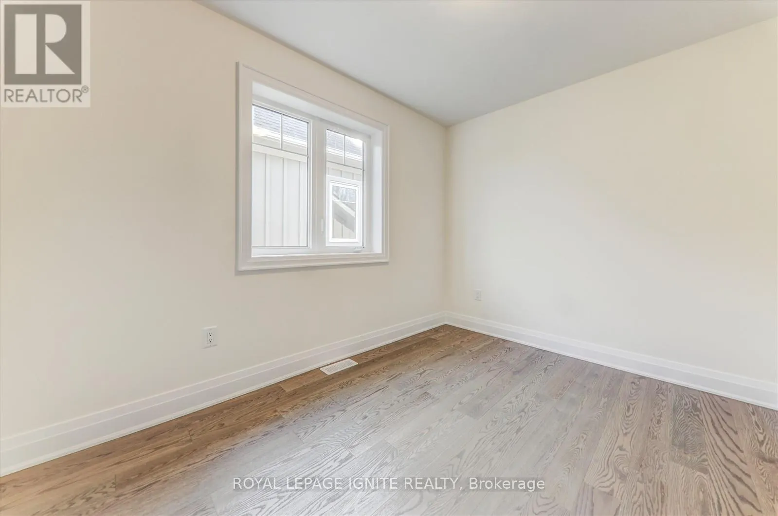 519 HUDSON CRESCENT