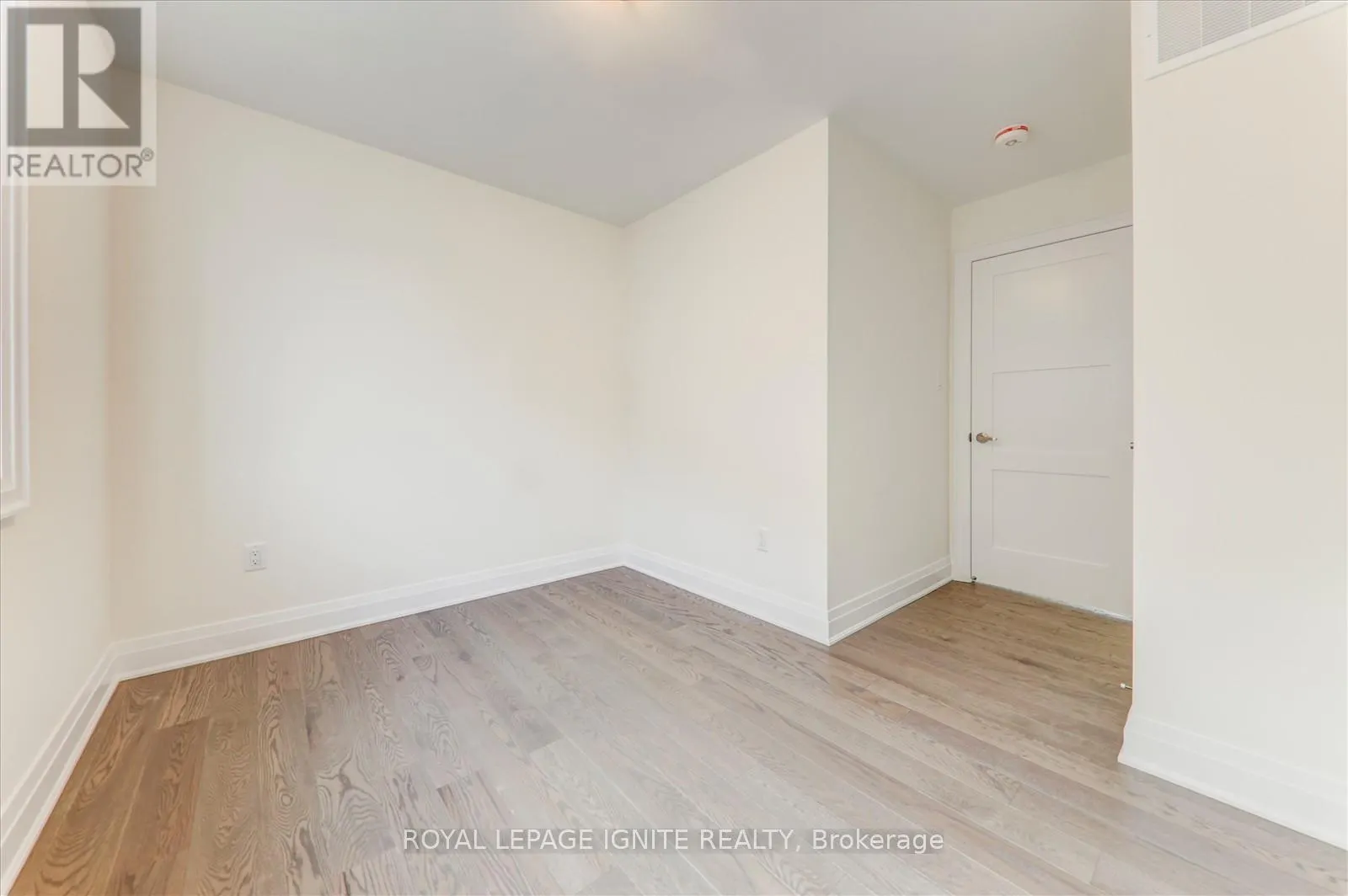519 HUDSON CRESCENT