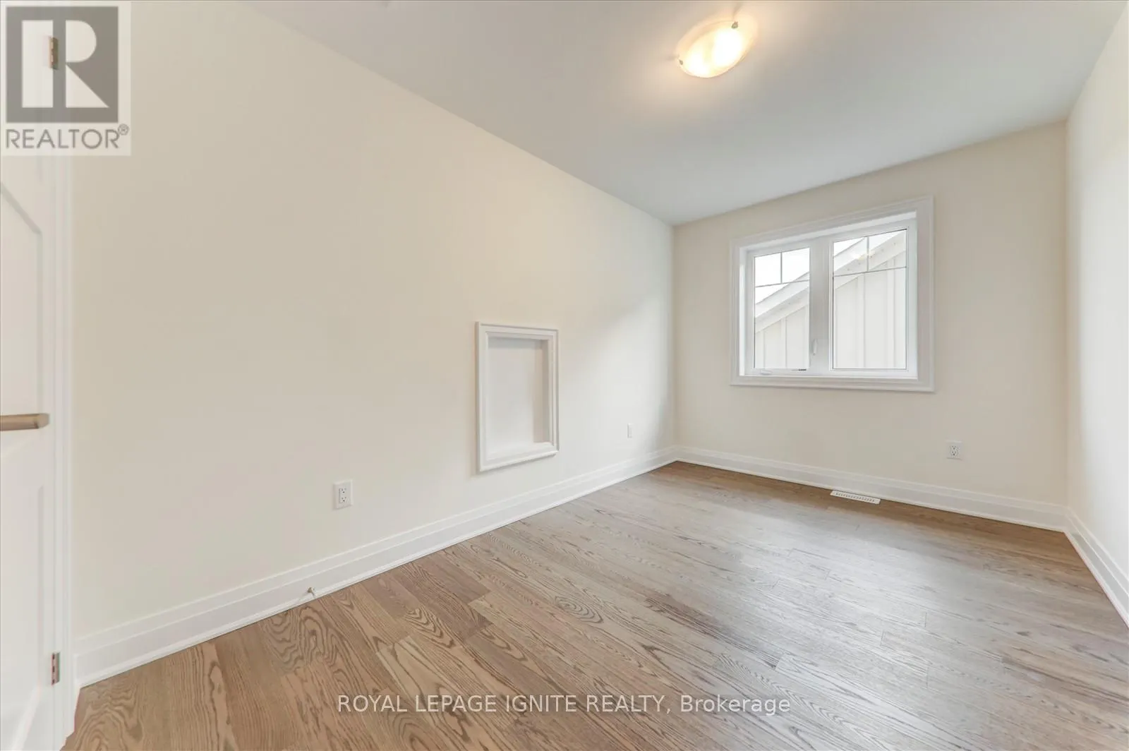 519 HUDSON CRESCENT