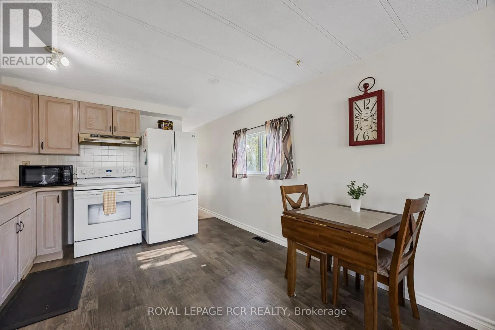 17 BALANTRAE DRIVE