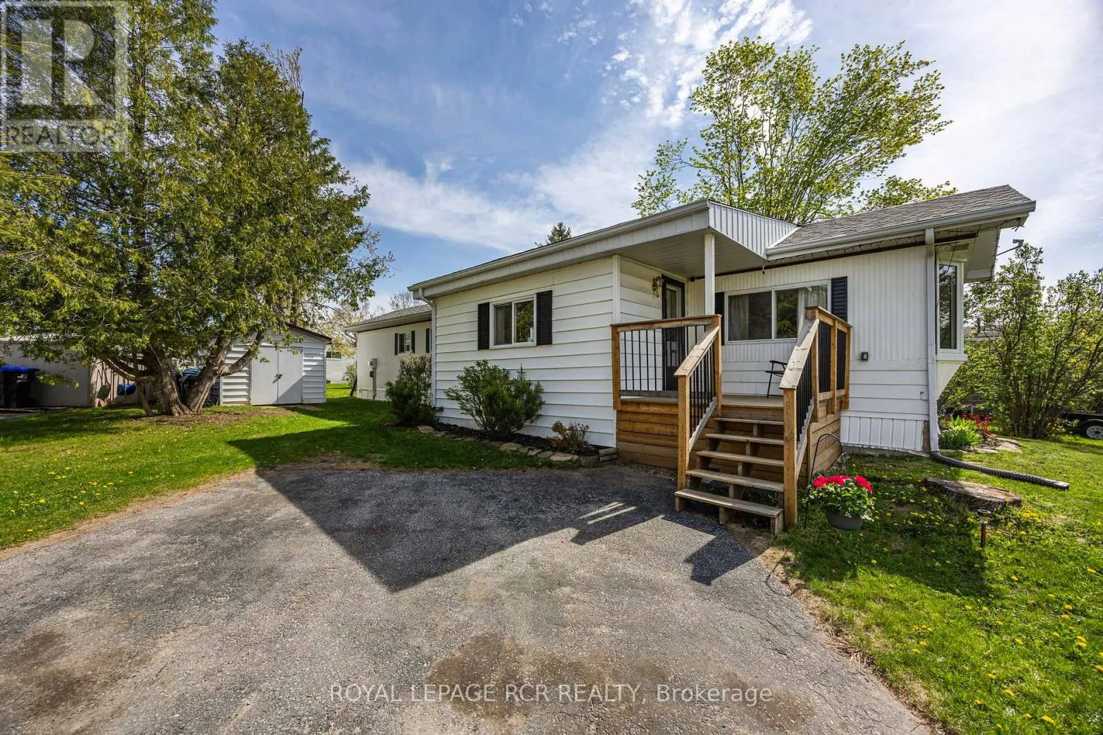 17 BALANTRAE DRIVE