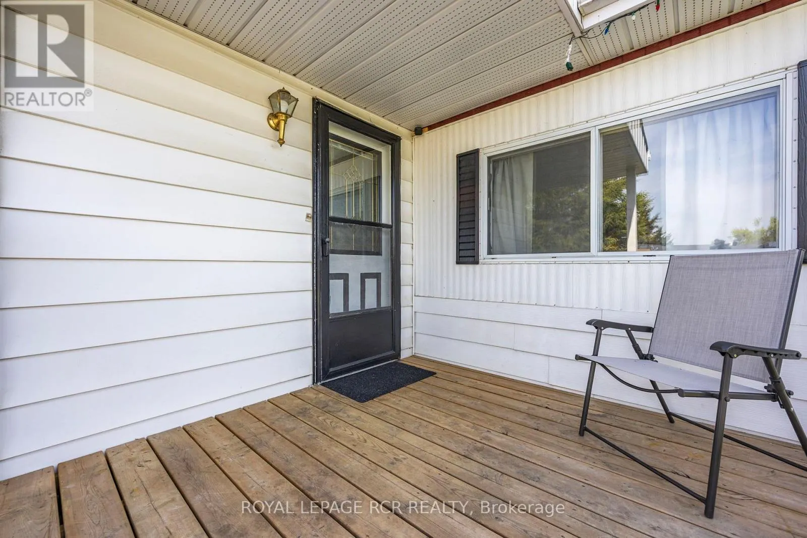 17 BALANTRAE DRIVE
