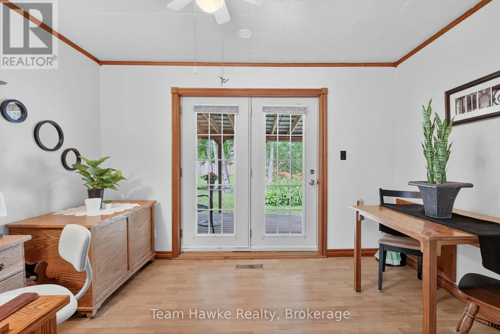 266 BARNETT AVENUE