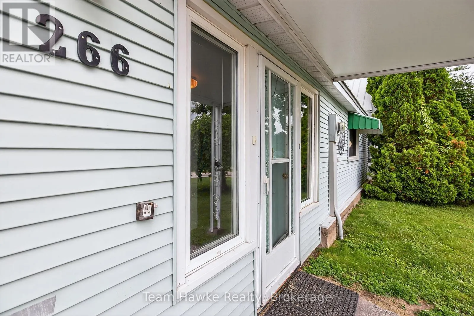 266 BARNETT AVENUE