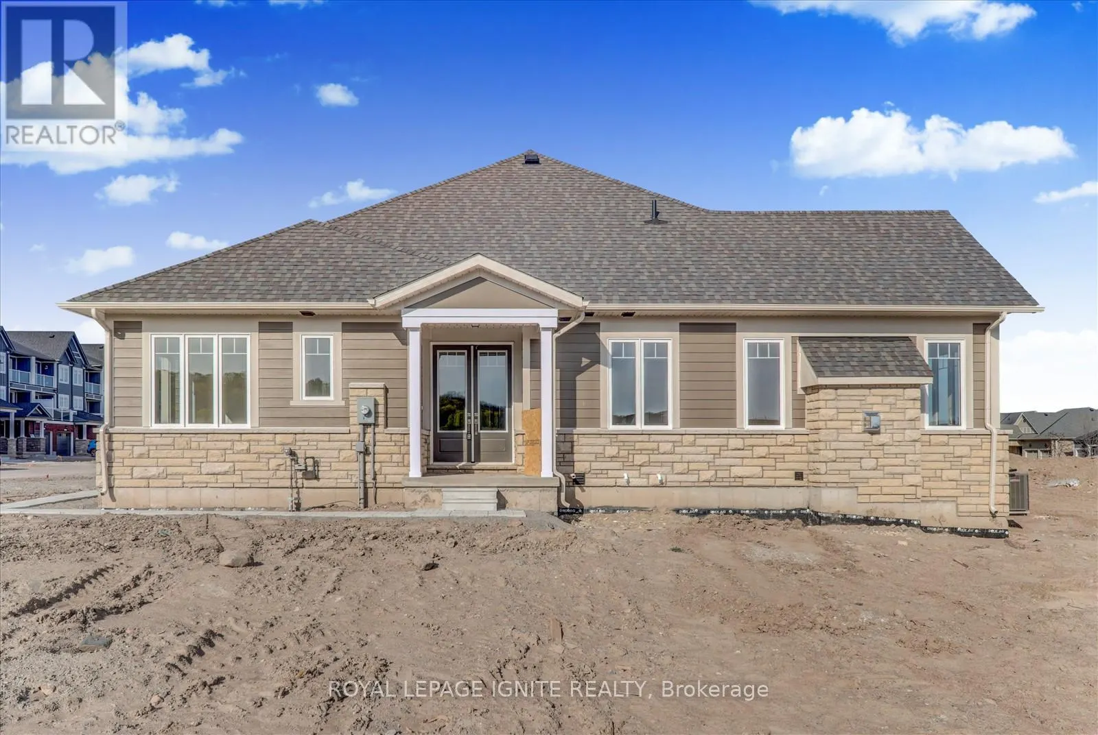 553 HUDSON CRESCENT