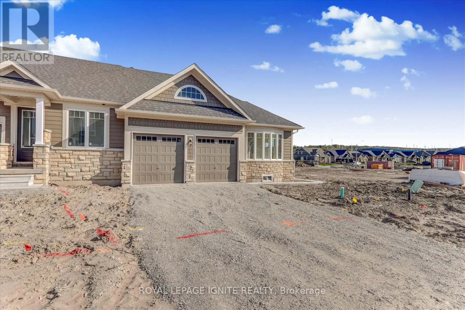 553 HUDSON CRESCENT