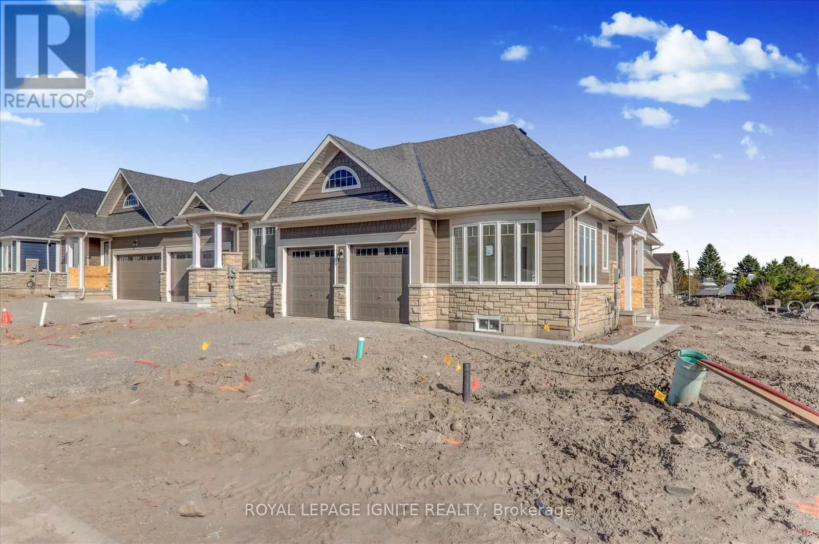553 HUDSON CRESCENT
