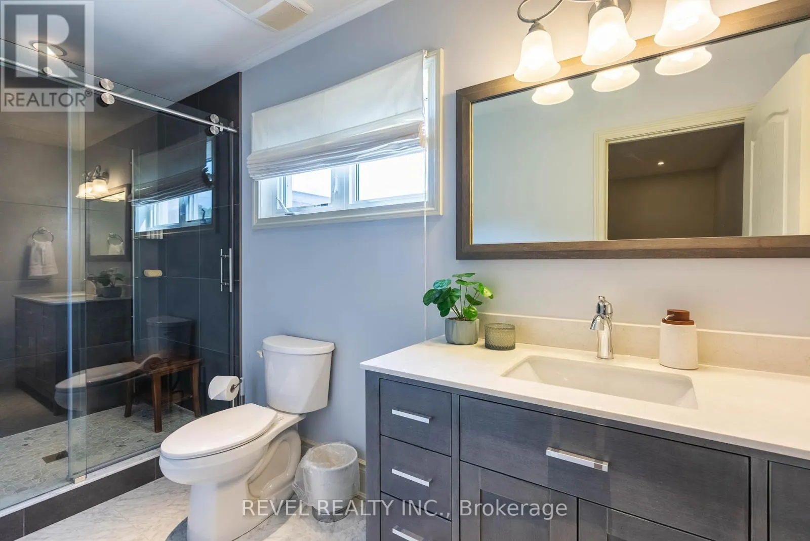 183 LAKESHORE ROAD W