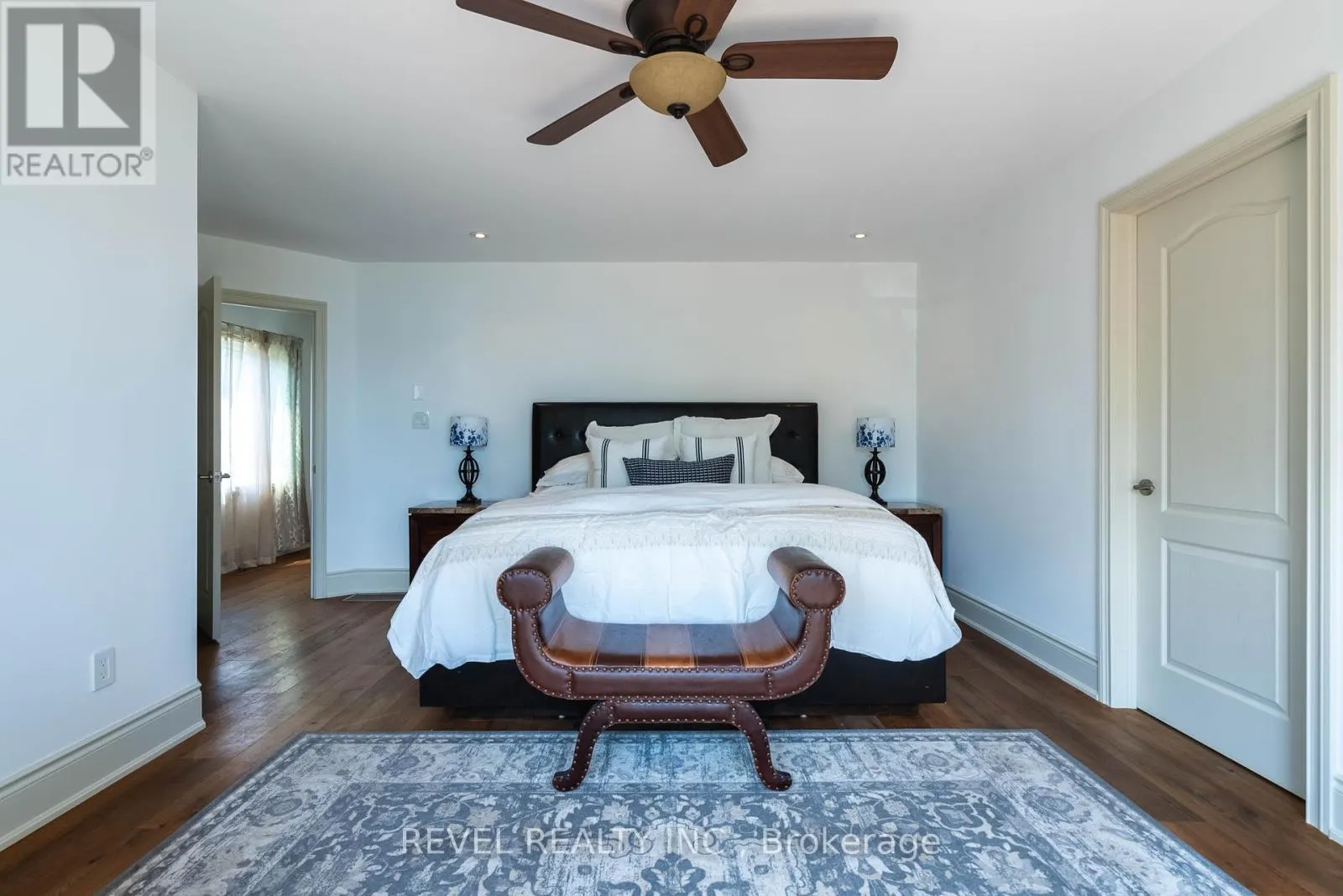 183 LAKESHORE ROAD W