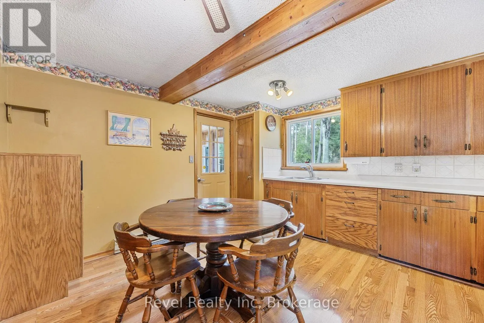 31 DESROCHES TRAIL
