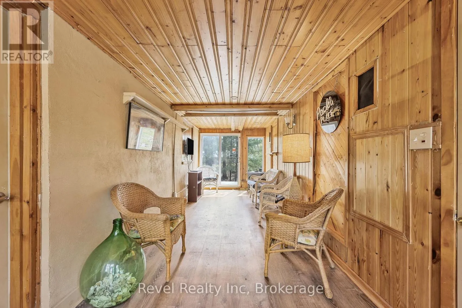 31 DESROCHES TRAIL