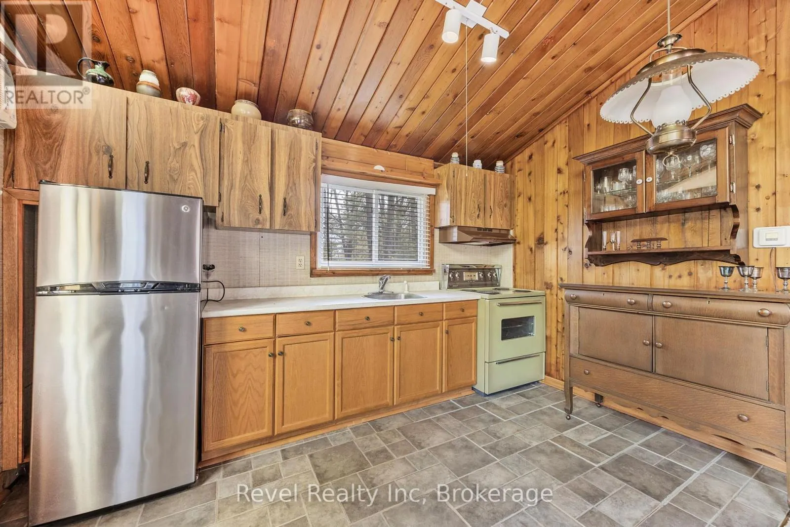 31 DESROCHES TRAIL