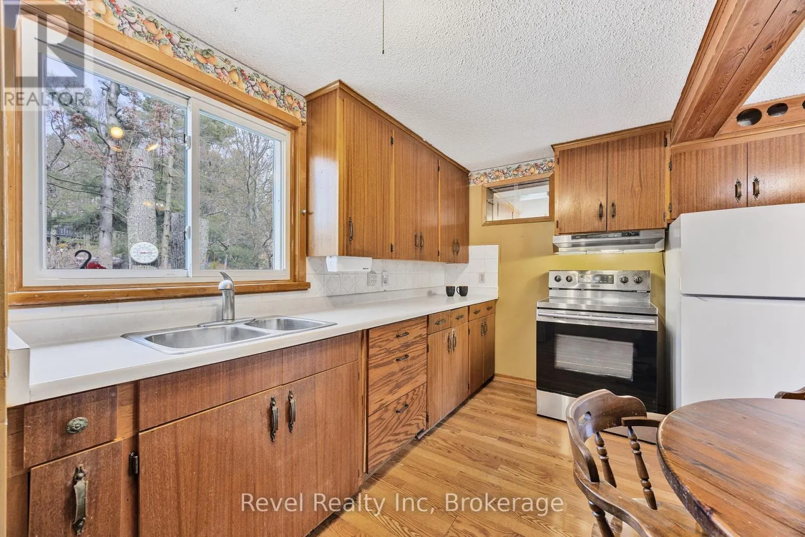 31 DESROCHES TRAIL