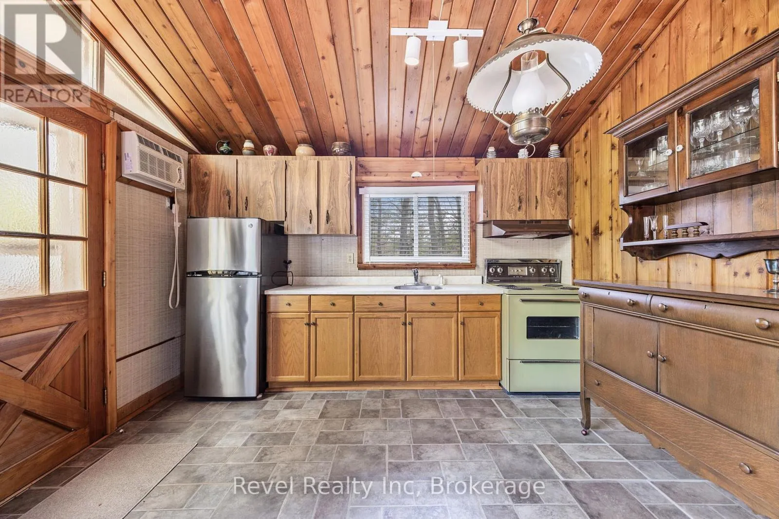 31 DESROCHES TRAIL