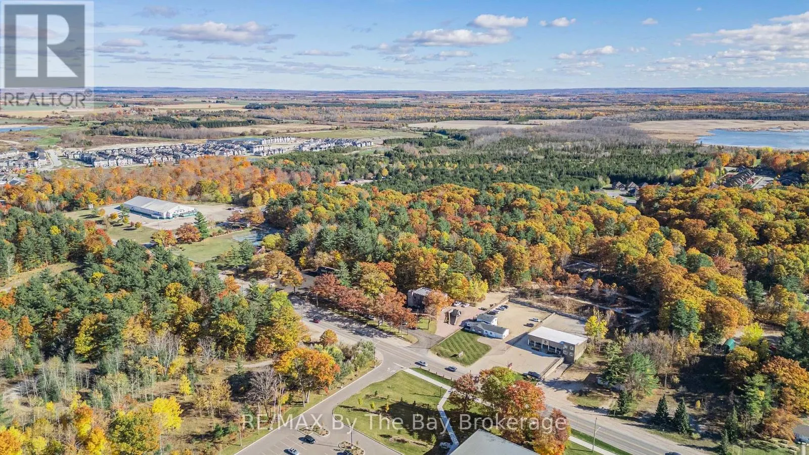 425 RIVER ROAD W