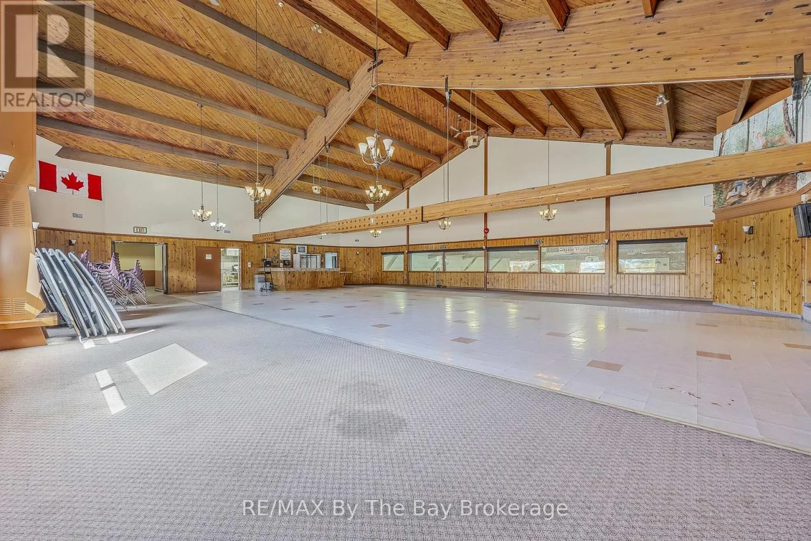 425 RIVER ROAD W
