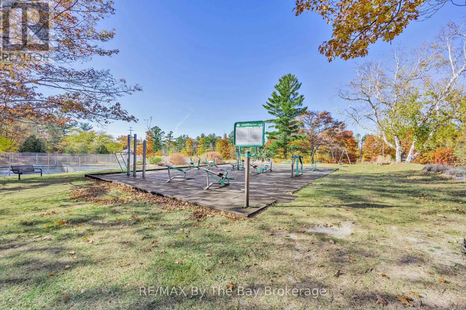 425 RIVER ROAD W