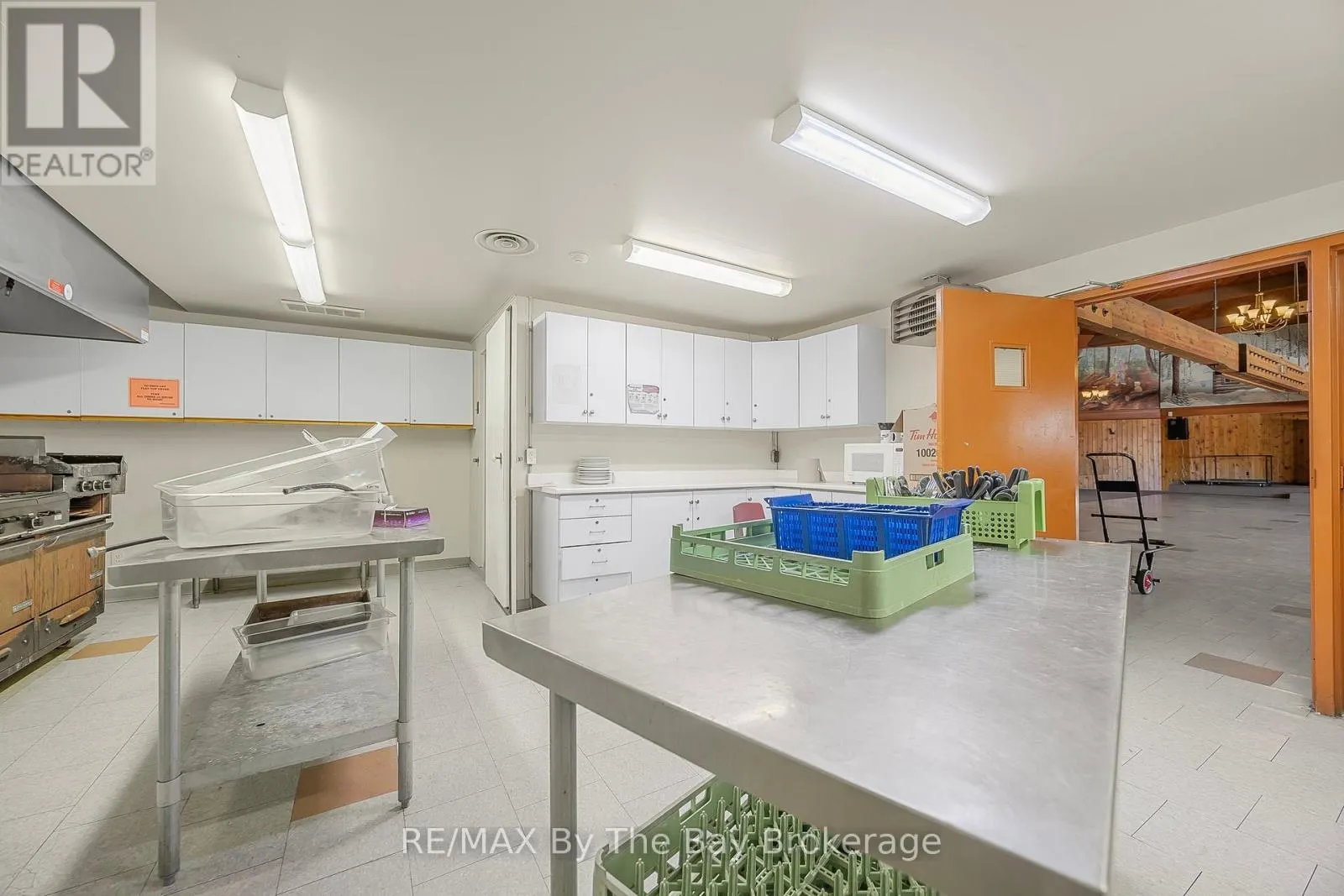 425 RIVER ROAD W